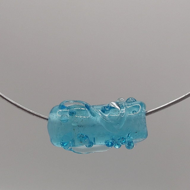 Bombay Sapphire Bead