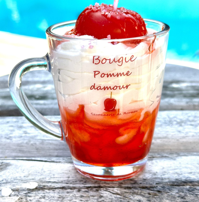 Bougie GRANDE TASSE POMME D’AMOUR 170g