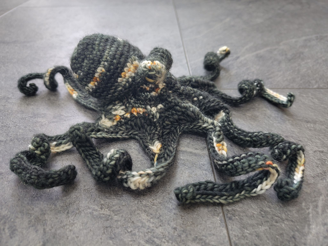 Pure Wool Octopus - Inky
