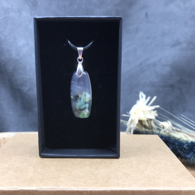 Agate à inclusions de chrysocolle