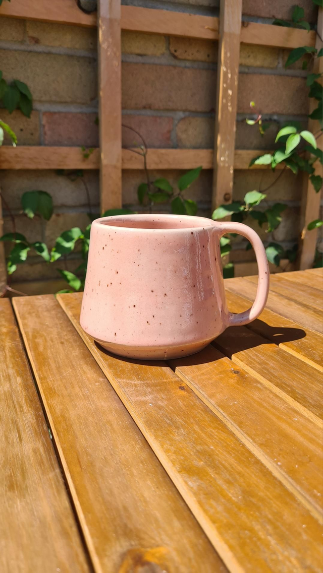 Iris Mug - Standard - Strawberry Shortcake