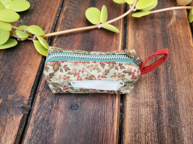 Pochette pour sacs à crottes