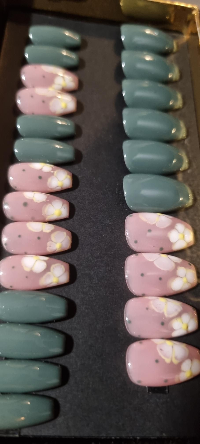 Green bloom flower little ballerine S