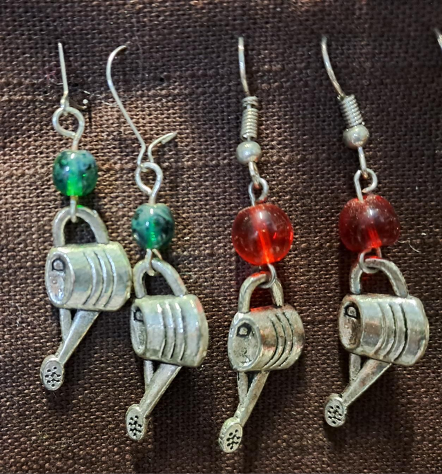 Kastelukannu korvakorut