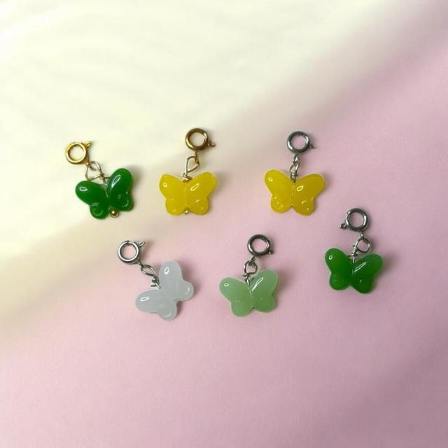 🦋 Charm Papillon en Verre – 14 x 10 mm | La Mondaine Créations