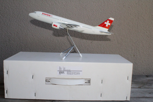 Swiss Airlines A320, 1:100 Space Models