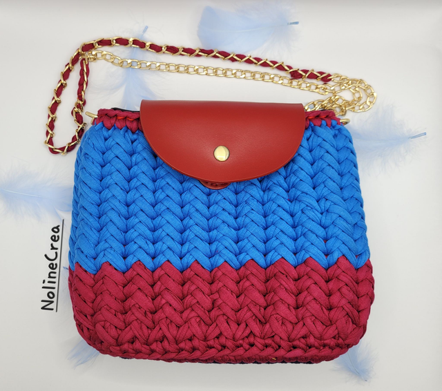Sac à main bicolore avec bandoulière couleur or personnalisé