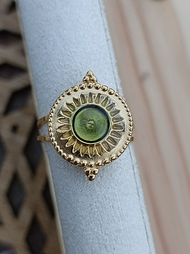 Bague Ethnique réglable - Or - Résine Verte