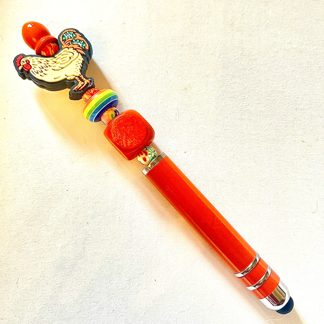 S46 - Stylo à perles et perle poule