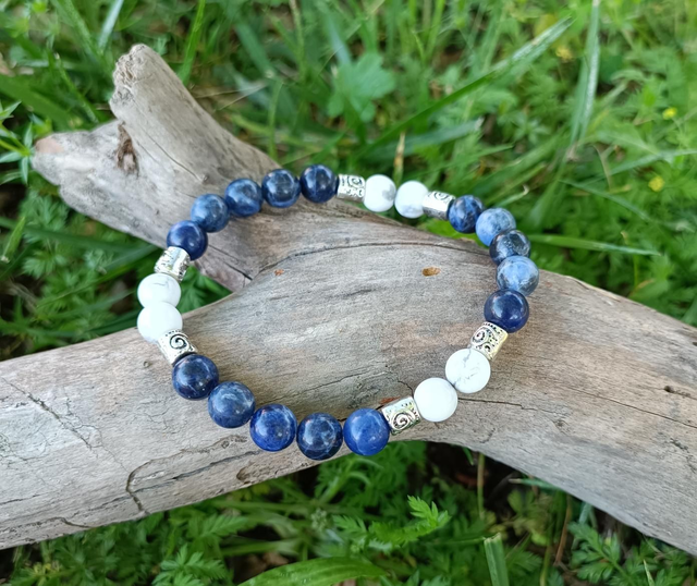 Sodalite et Howlite