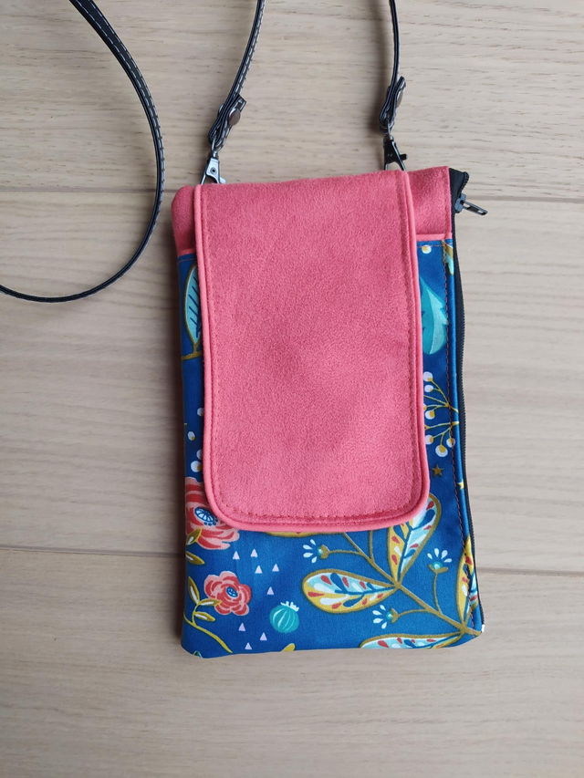 Pochette pour téléphone Holly