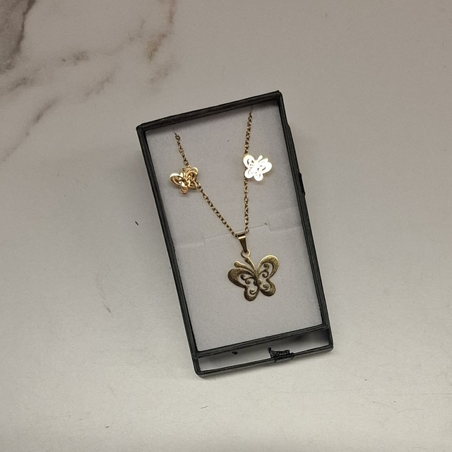 Necklace & Earring Set