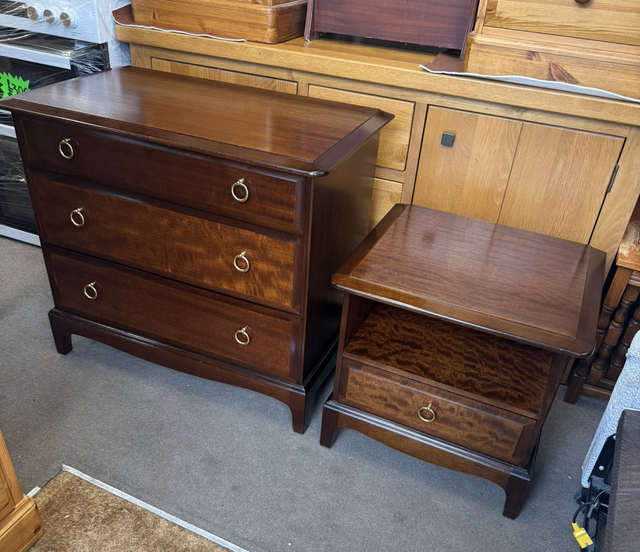 Stag Bedroom Set