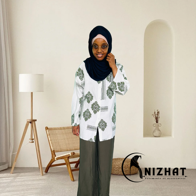 Ensemble chemise manches longues + pantalon imprimé vert kaki et blanc 