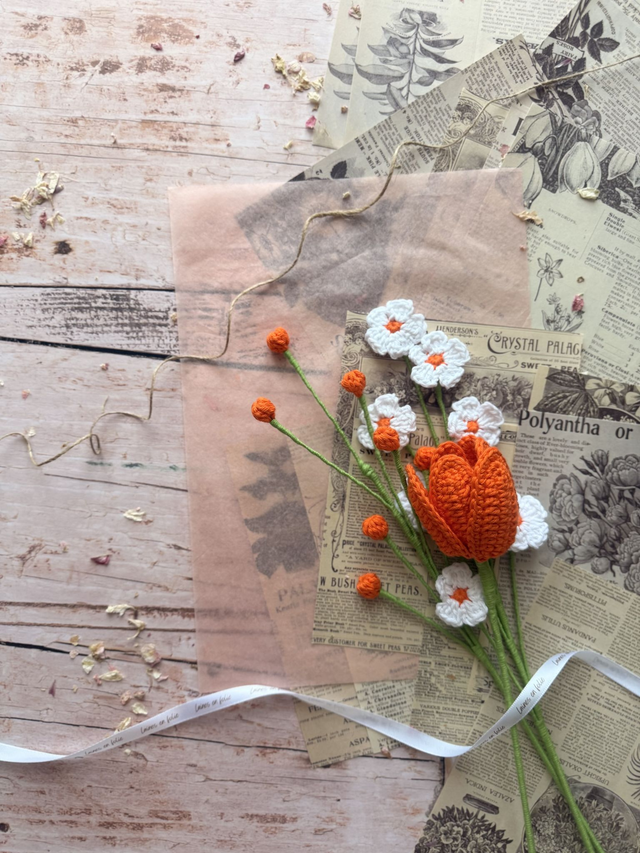 Bouquet tulipe et myosotis (personnalisable)