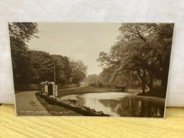 Hythe, Royal Military Canal, Kent, vintage Judges Ltd Postcard. Our Ref No. R366 £2.50