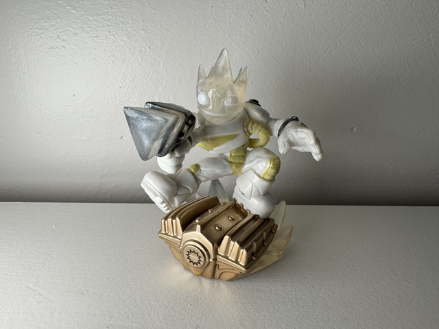 Astroblast - Light - Skylanders - SuperChargers