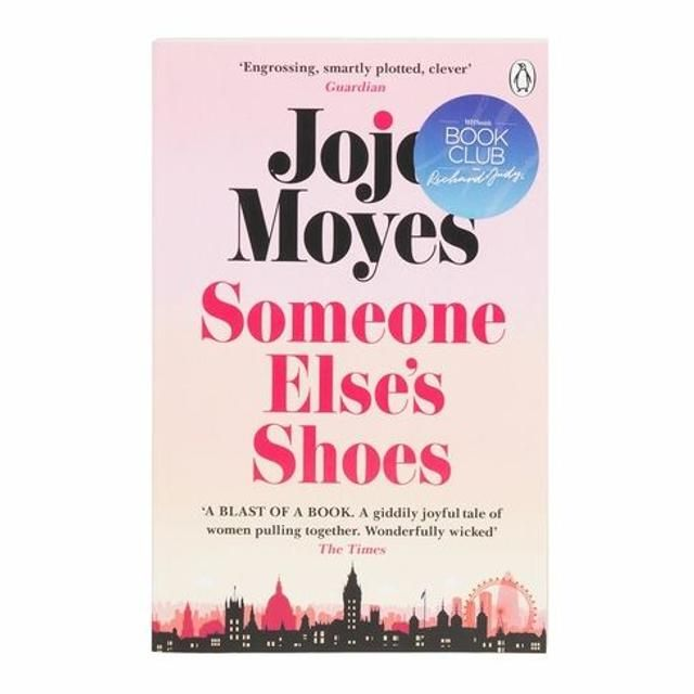 Someone Else&#039;s Shoes - Jojo Moyes