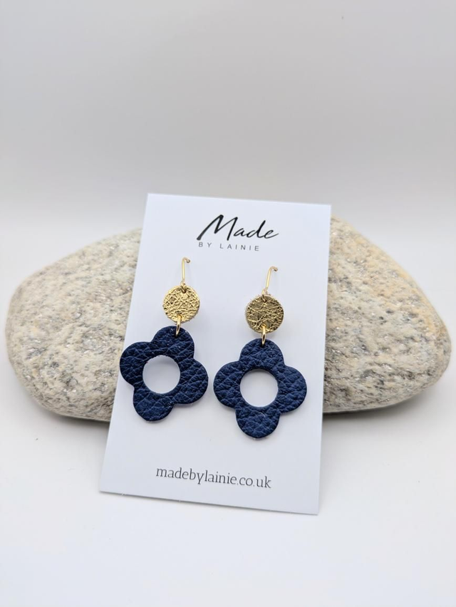 Retro Flower Drop Earrings (1)