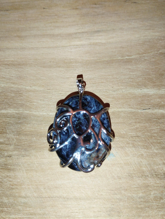 Pendentif pietersite et métal
