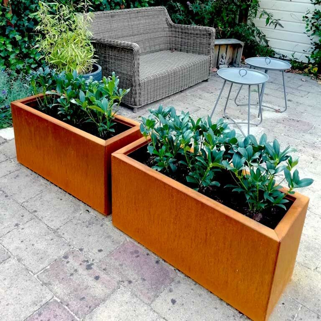 Fioriera in corten rettangolare