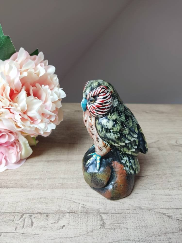 Statuette Chouette en Terre Cuite Peinte à la Main – Sculpture Artisanale Vintage – Décoration Bibliothèque ou Salon – Cadeau Original