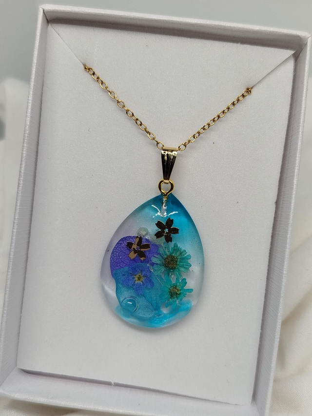 Collier pendentif Lou coloris bleu 