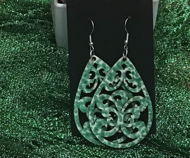 Green Wood Dangling Earrings- SWDE12