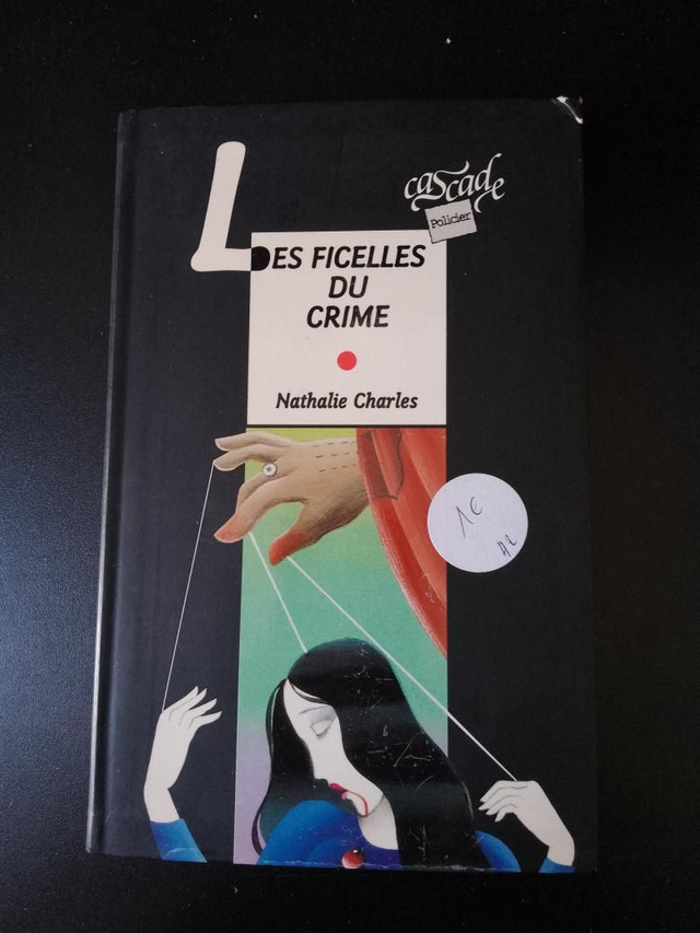 Les ficelles du crime, Nathalie Charles