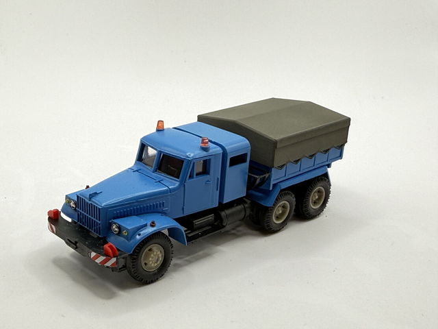 KrAz 258 SZM 6x4 Sattelzugmaschine H0 1:87