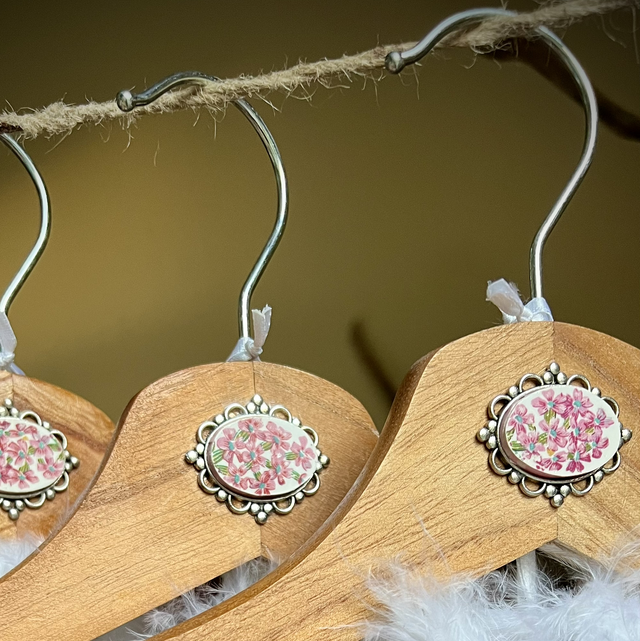 3 cintres customisés