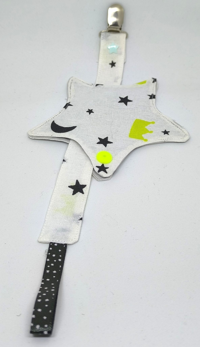  Range tétine avec petite pochette