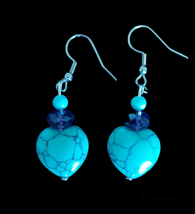 Boucles d'oreilles cœur en howlite et perle swarovski