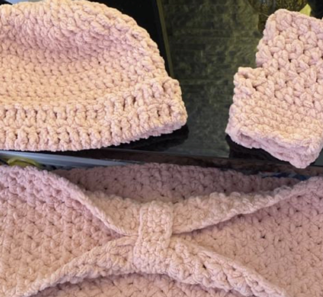 Hat,Scarf &amp; Fingerless Gloves- Blush 