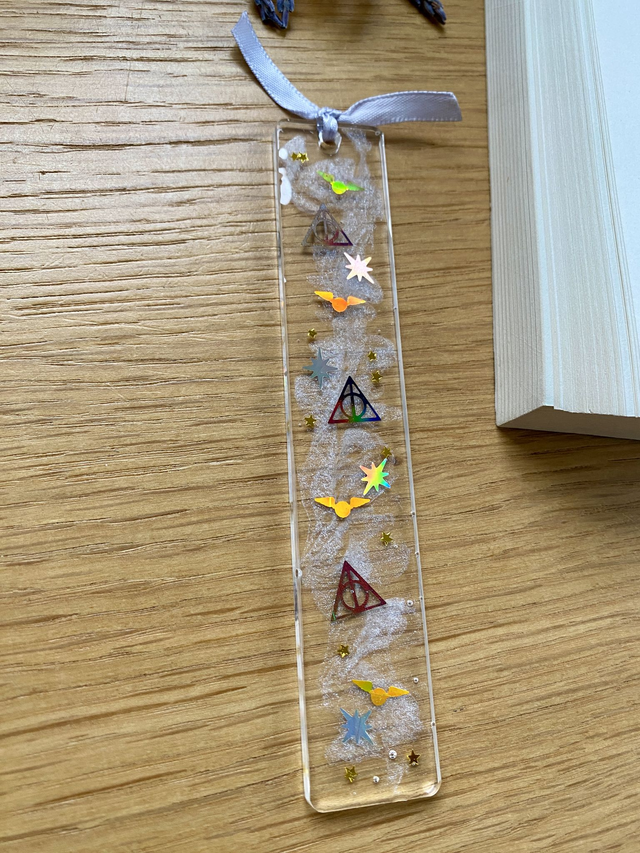 Marque page carré - monde magique