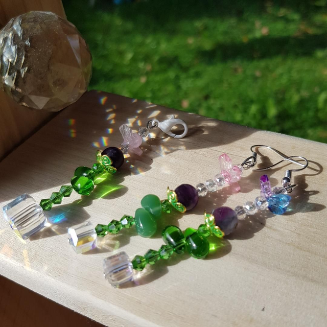 Boucles d'oreilles Fleur et Papillon – Création Vibratoire