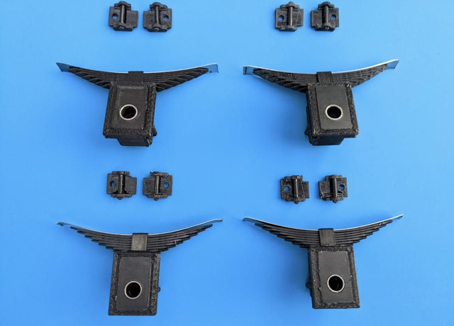 Set of Axleboxes and Working Leaf Springs with Shoes