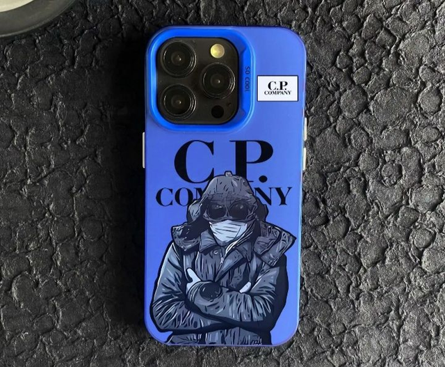 Coque iPhone CP Company bleu foncé