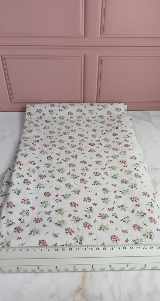 Tissu coton fleurs rose/vert