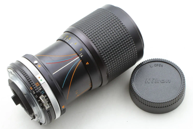Nikon Zoom Nikkor 35-105mm f3.5-4.5 AI