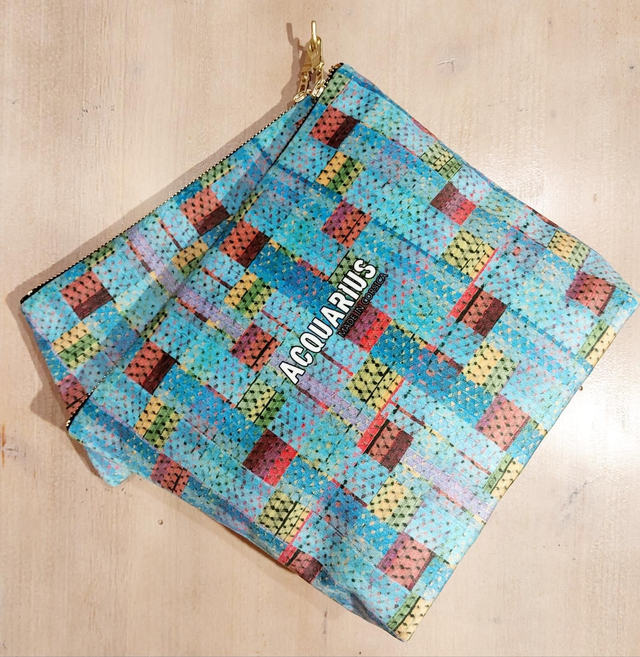 Madras Ciel. Pochette et trousse en velours.