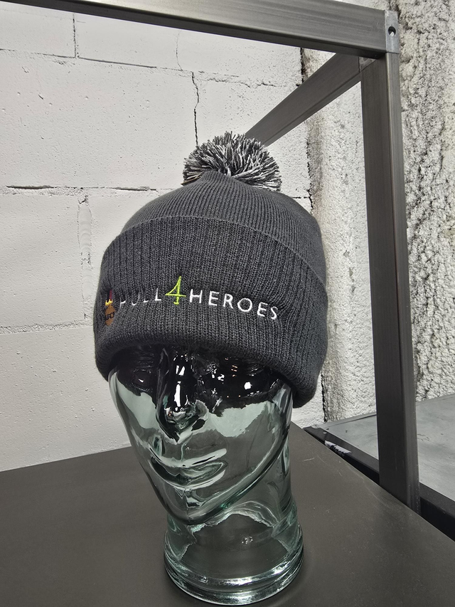 Bobble hat Grey