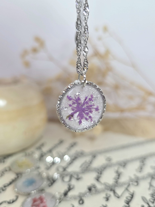 Reine d'Anne collier