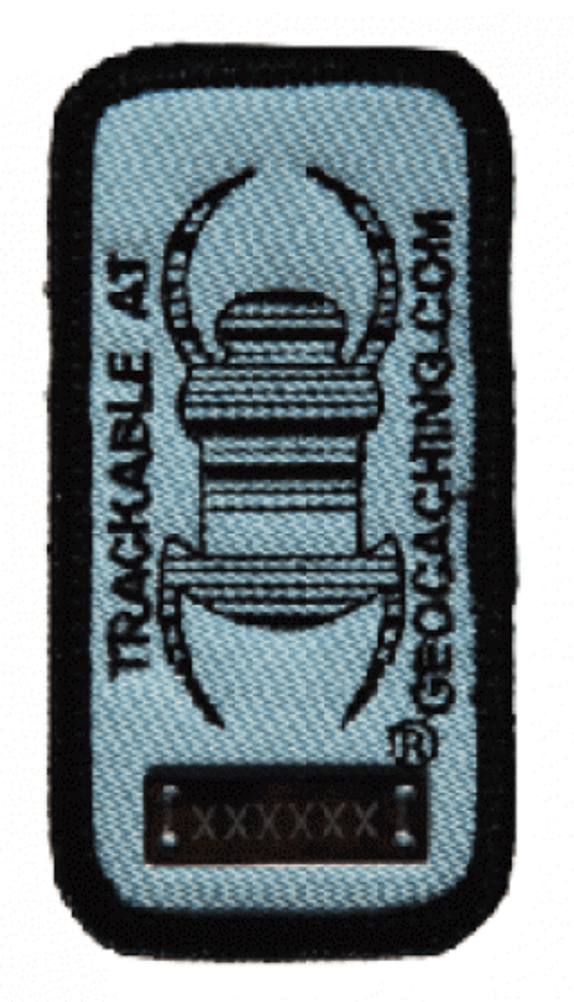 Travelbug-Stoffabzeichen mit Tracking-Nummer blau