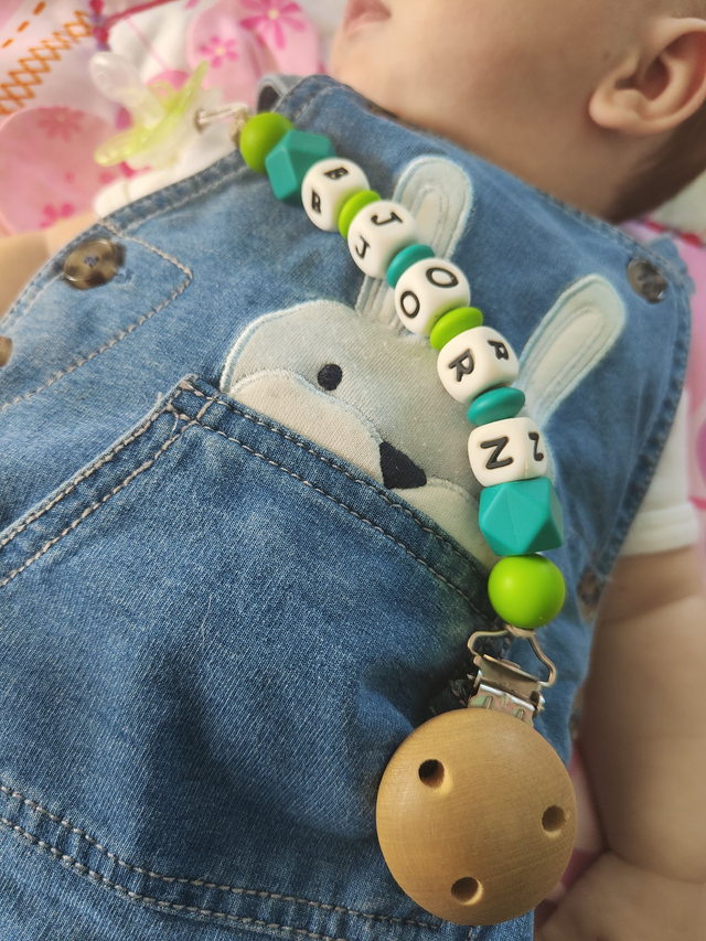 Attache sucette personnalisée