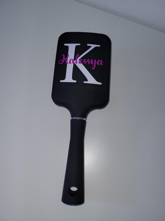 Brosse a cheveux personnalisée