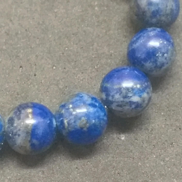 Perle de lapis lazuli 