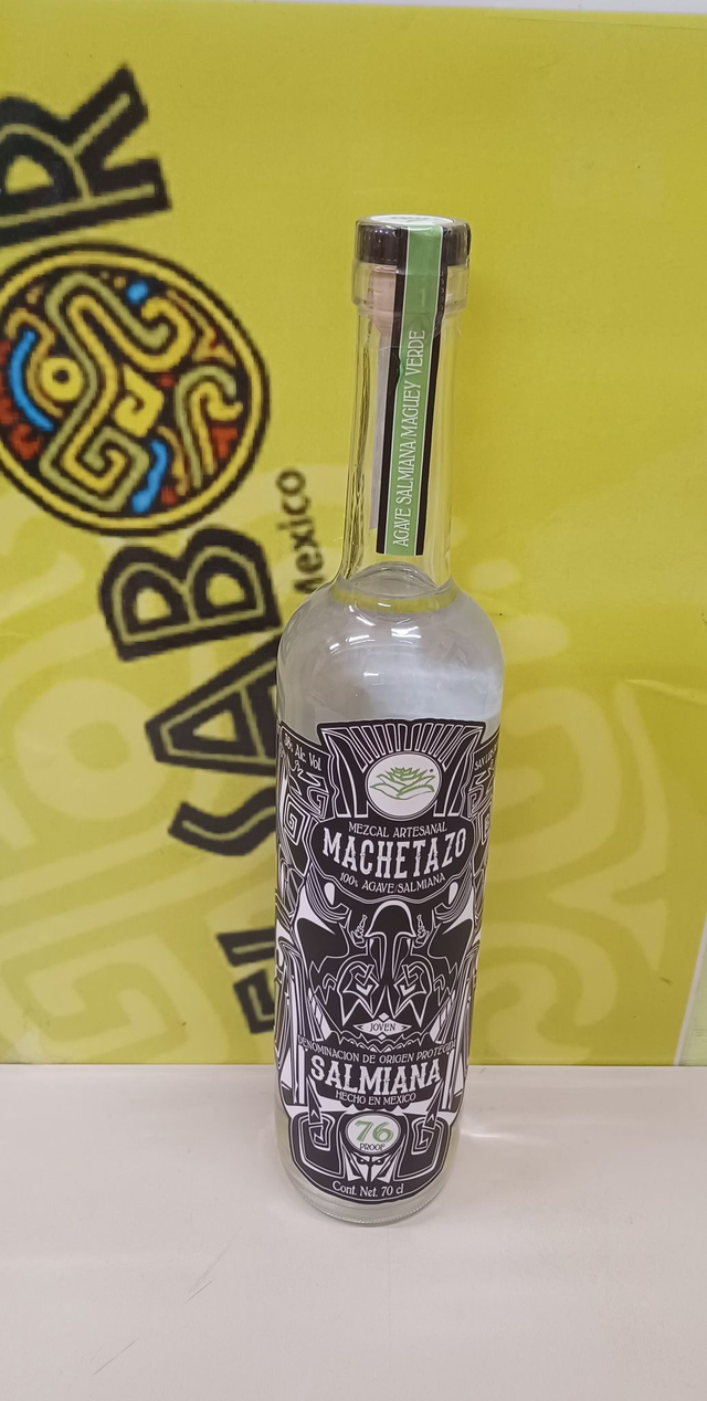 Mezcal Machetazo Salmiana 0.7 l