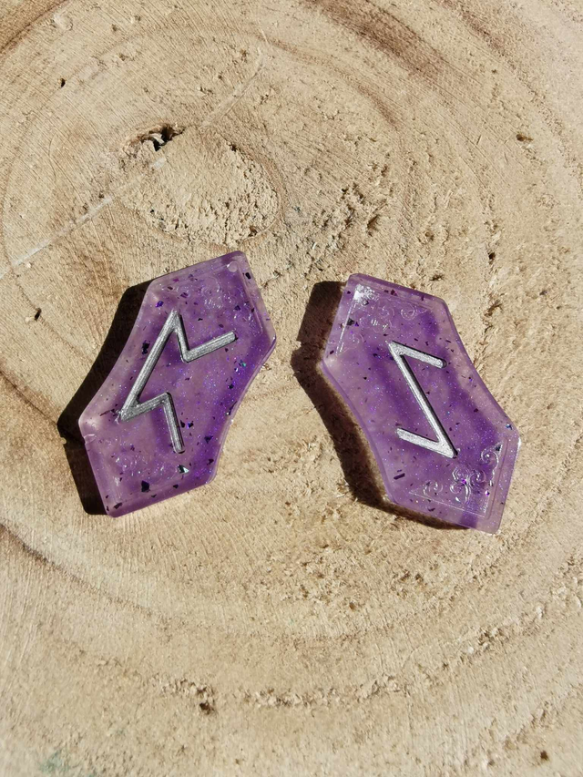 Violet transparent paillettes 