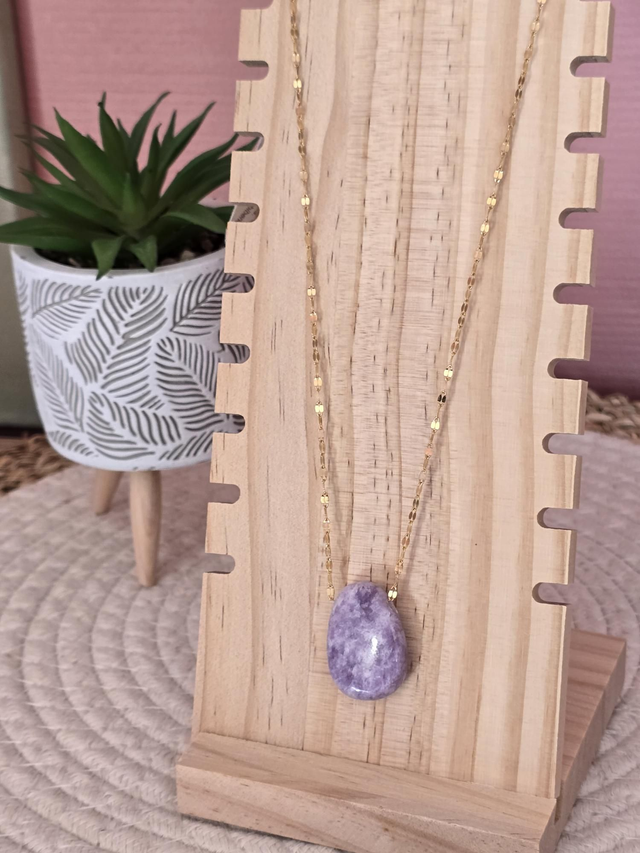 Collier Lépidolite et acier inoxydable doré 